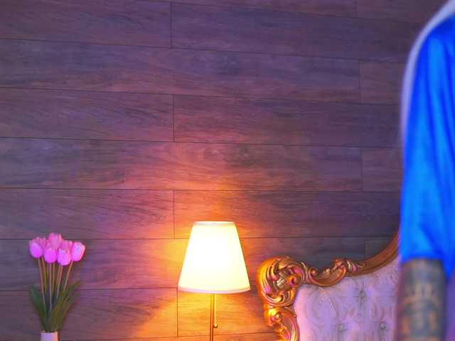 JuicyJessye live cam on BongaCams