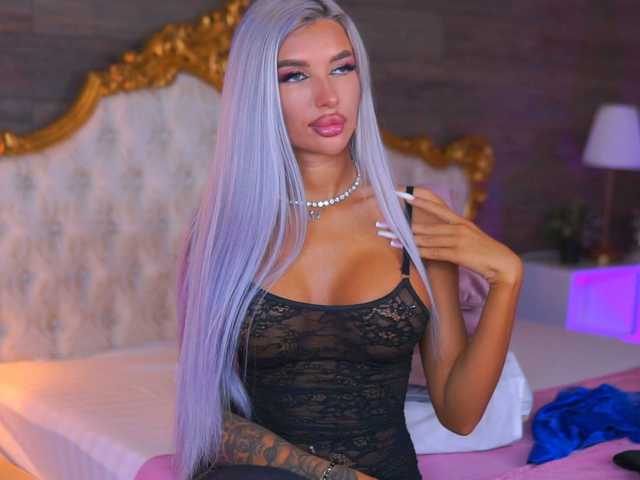 JuicyJessye live cam on BongaCams