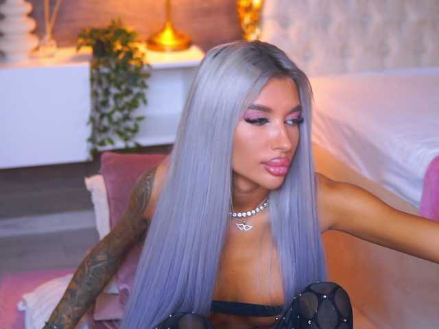 JuicyJessye live cam on BongaCams