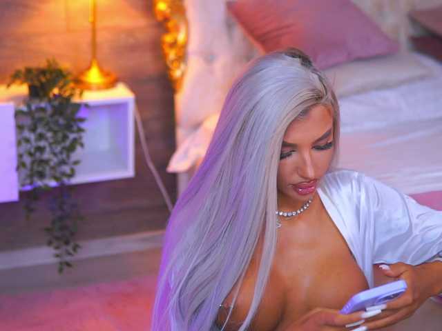 JuicyJessye live cam on BongaCams