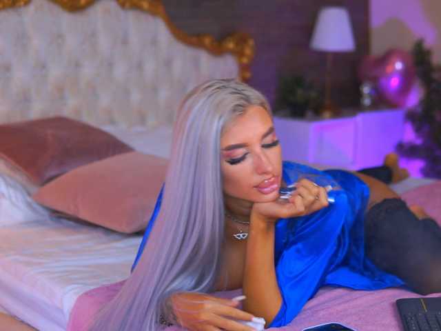 JuicyJessye live cam on BongaCams