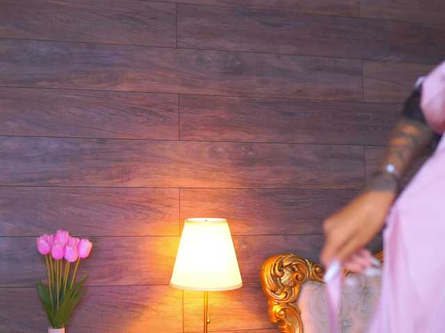 JuicyJessye live cam on BongaCams