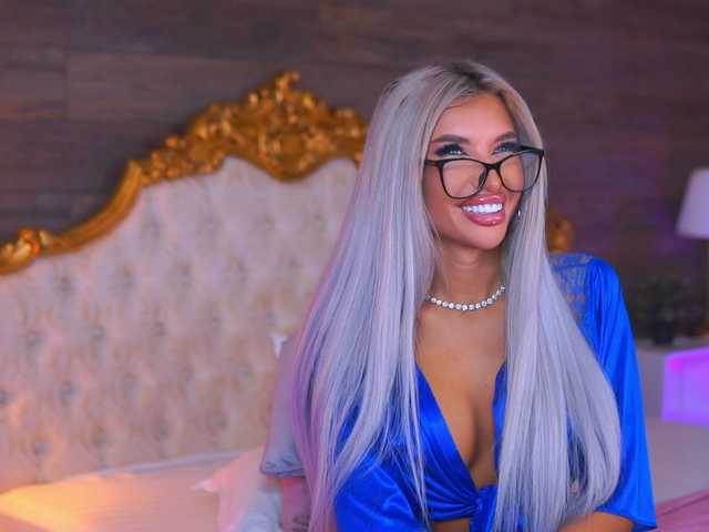 JuicyJessye live cam on BongaCams