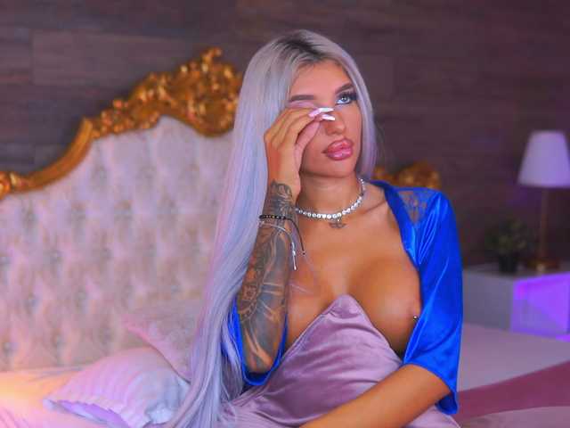 JuicyJessye live cam on BongaCams