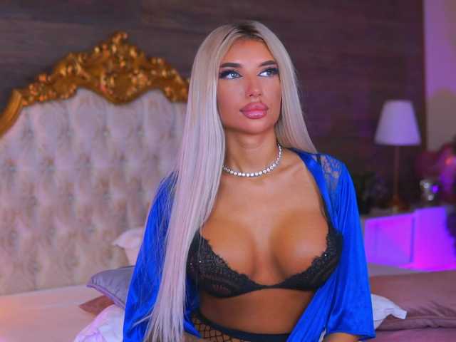 JuicyJessye live cam on BongaCams