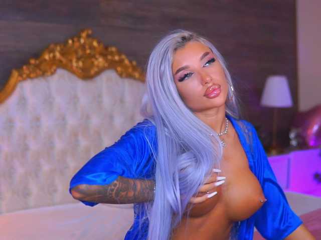JuicyJessye live cam on BongaCams