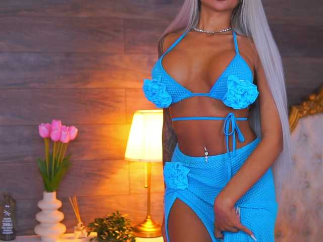 JuicyJessye live cam on BongaCams