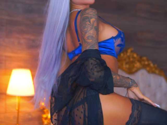 JuicyJessye live cam on BongaCams