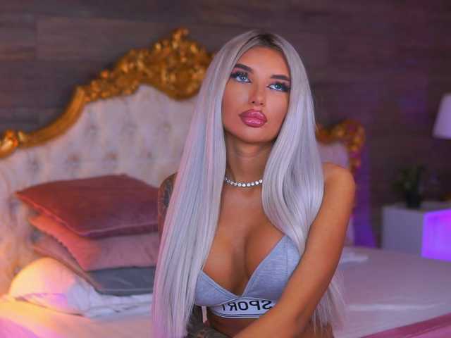 JuicyJessye live cam on BongaCams