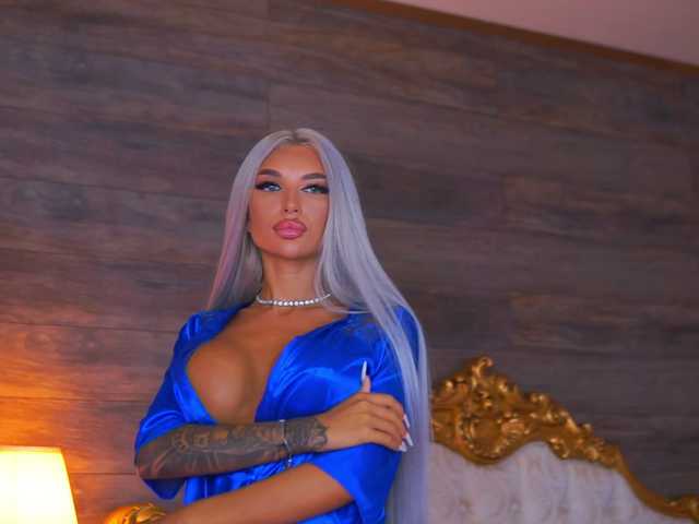 JuicyJessye live cam on BongaCams