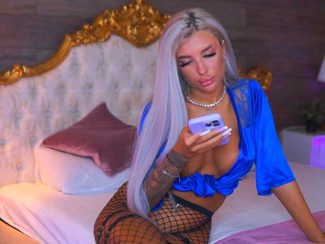 JuicyJessye live cam on BongaCams