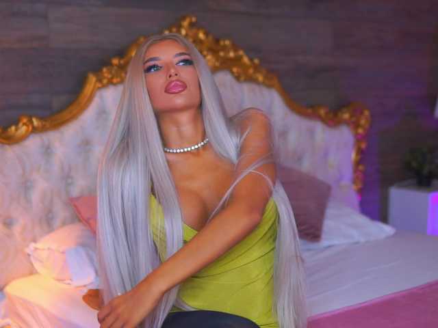 JuicyJessye live cam on BongaCams