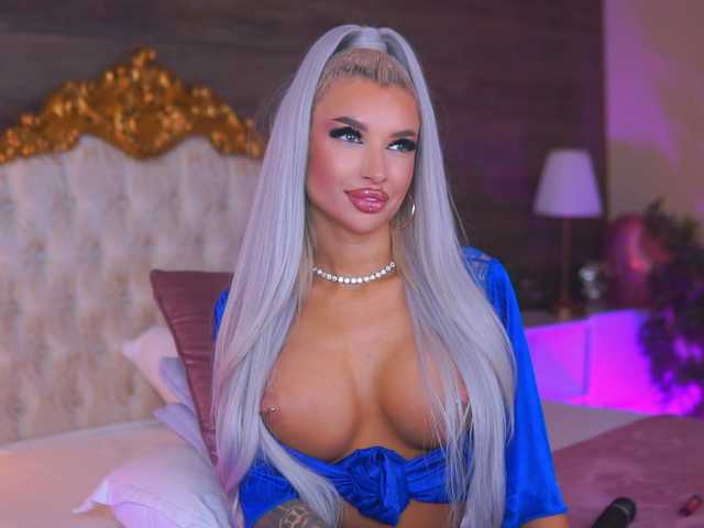  JuicyJessye chat room