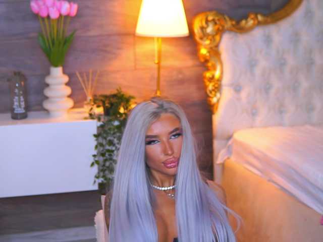 JuicyJessye live cam on BongaCams