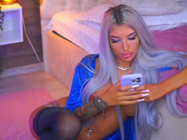 JuicyJessye live cam on BongaCams