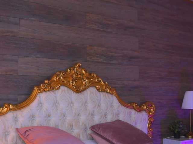 JuicyJessye live cam on BongaCams