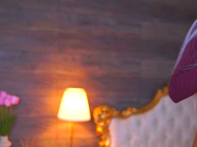 JuicyJessye live cam on BongaCams