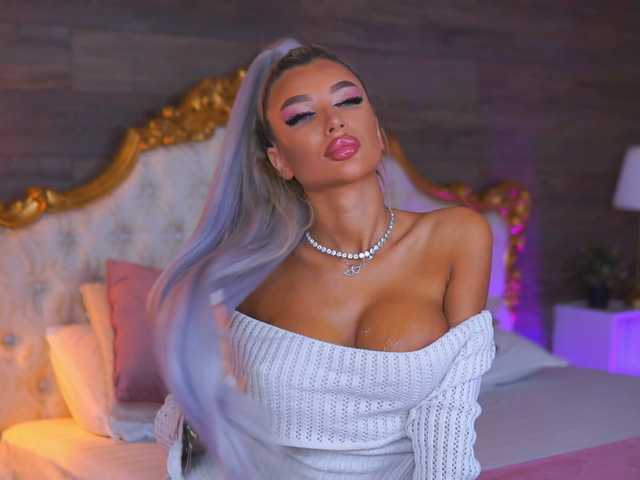 JuicyJessye live cam on BongaCams