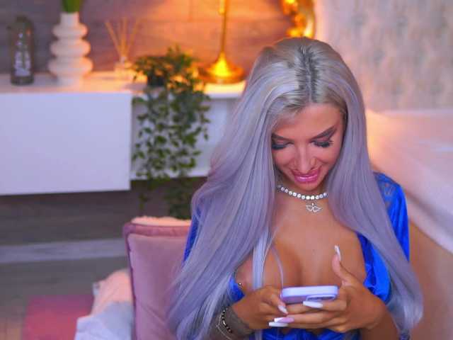 JuicyJessye live cam on BongaCams