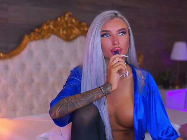 JuicyJessye live cam on BongaCams