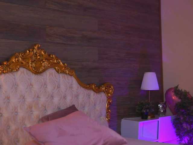 JuicyJessye live cam on BongaCams