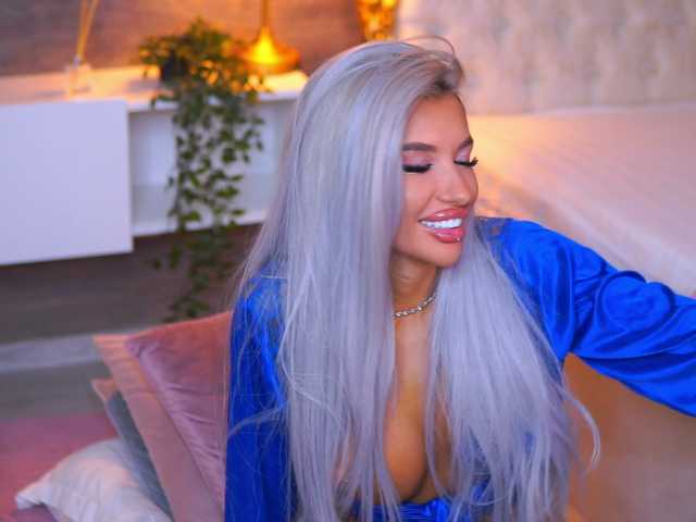 JuicyJessye live cam on BongaCams