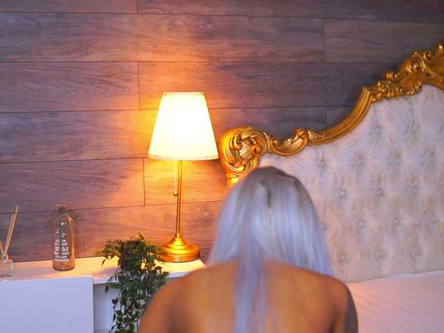 JuicyJessye live cam on BongaCams