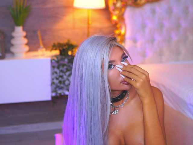 JuicyJessye live cam on BongaCams