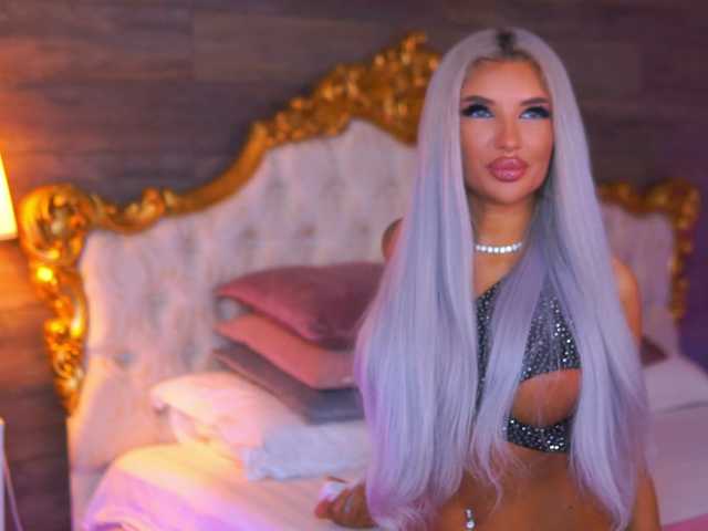 JuicyJessye live cam on BongaCams