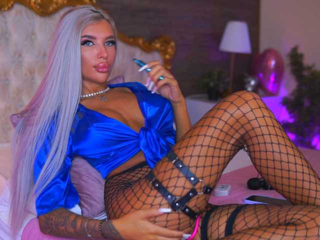JuicyJessye live cam on BongaCams