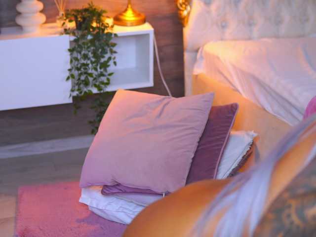 JuicyJessye live cam on BongaCams