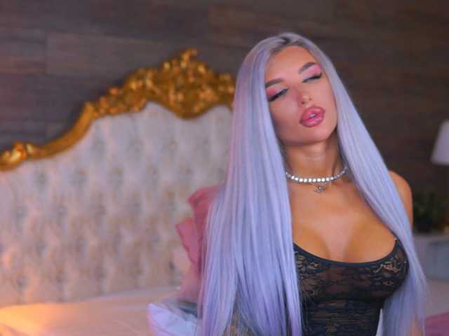 JuicyJessye live cam on BongaCams