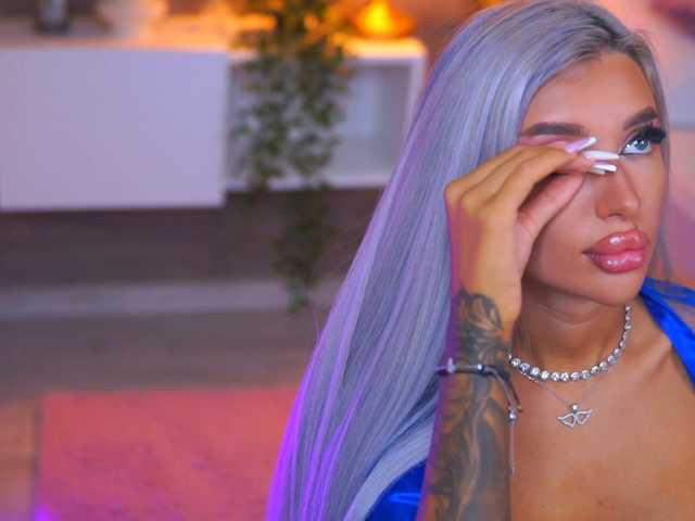 JuicyJessye live cam on BongaCams