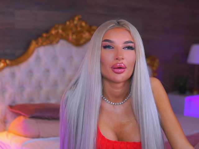 JuicyJessye live cam on BongaCams