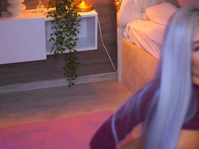 JuicyJessye live cam on BongaCams