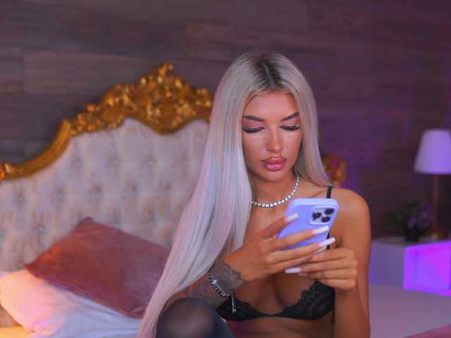 JuicyJessye live cam on BongaCams