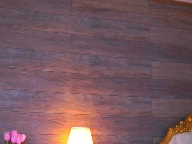 JuicyJessye live cam on BongaCams