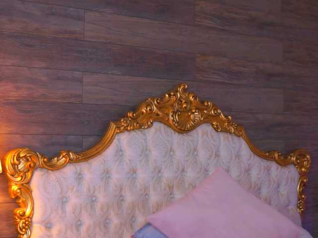 JuicyJessye live cam on BongaCams