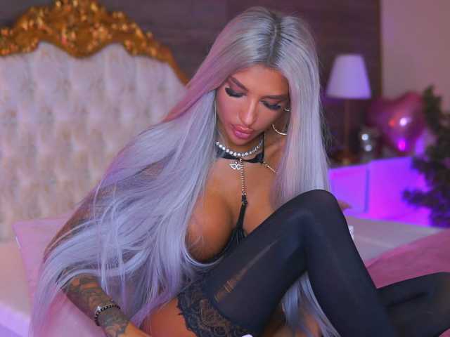 JuicyJessye live cam on BongaCams