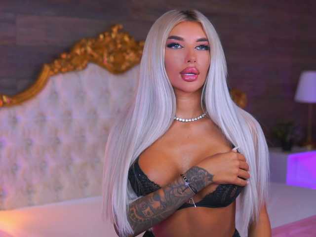 JuicyJessye live cam on BongaCams