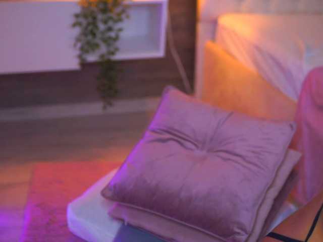 JuicyJessye live cam on BongaCams