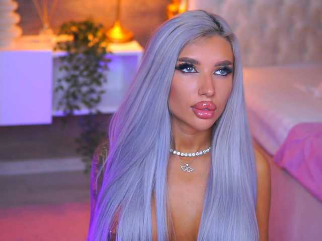 JuicyJessye live cam on BongaCams