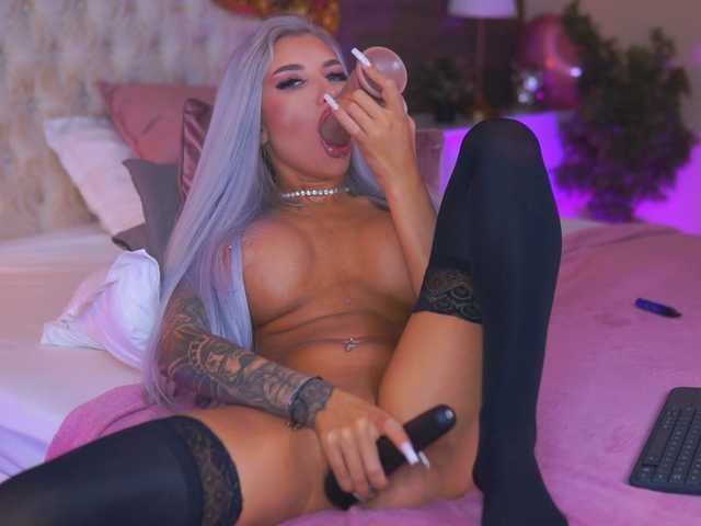  JuicyJessye chat room