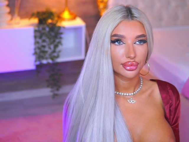 JuicyJessye live cam on BongaCams