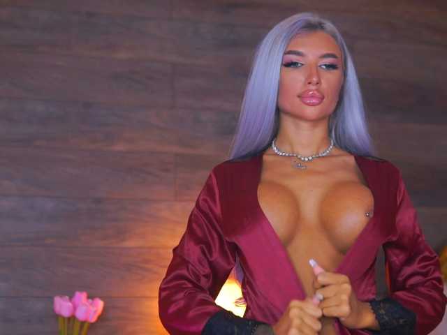 JuicyJessye live cam on BongaCams