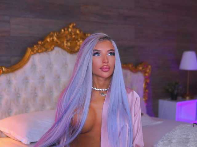 JuicyJessye live cam on BongaCams