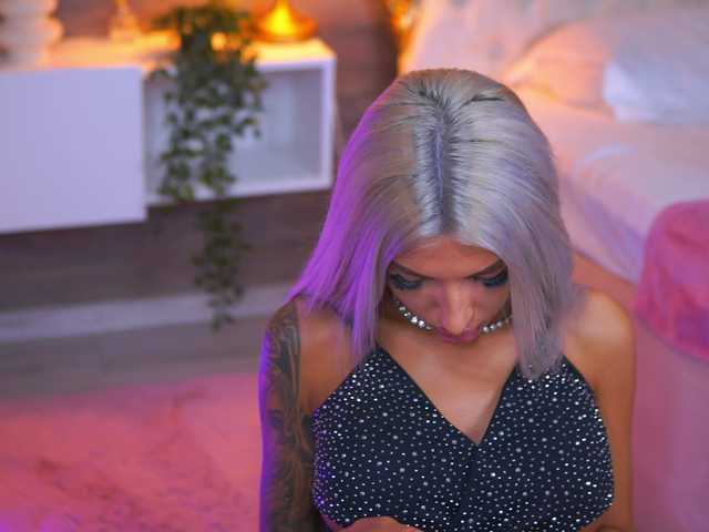JuicyJessye live cam on BongaCams