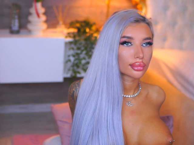 JuicyJessye live cam on BongaCams
