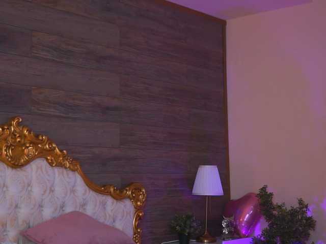 JuicyJessye live cam on BongaCams