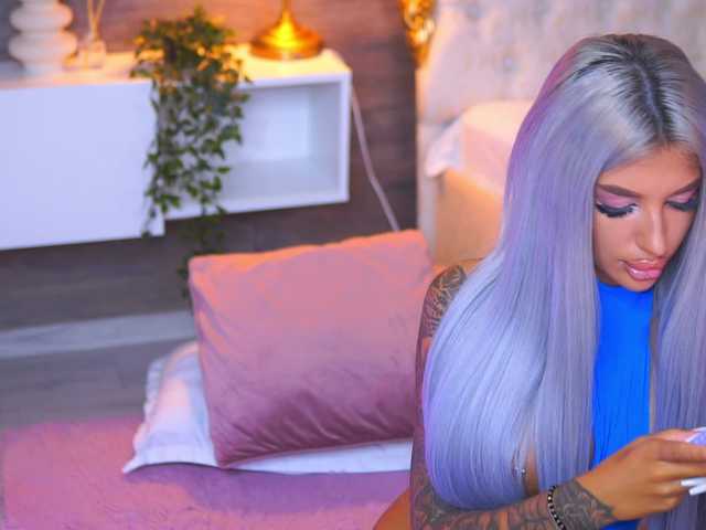 JuicyJessye live cam on BongaCams